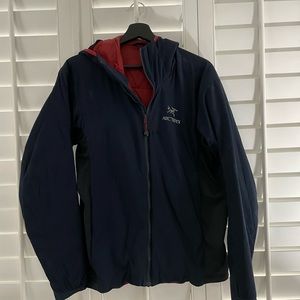 Arc’teryx atom hoody